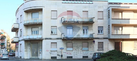 12-salle Appartement à Busto Arsizio, Italy No. 55127 5