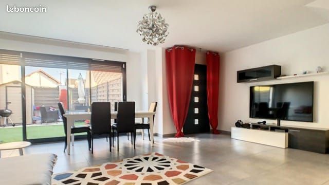 3 Schlafzimmer Haus in Le Blanc-Mesnil, France, Nr. 175794