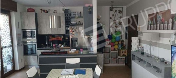 3 rooms Apartment in Legnano, Italy No. 303747 13