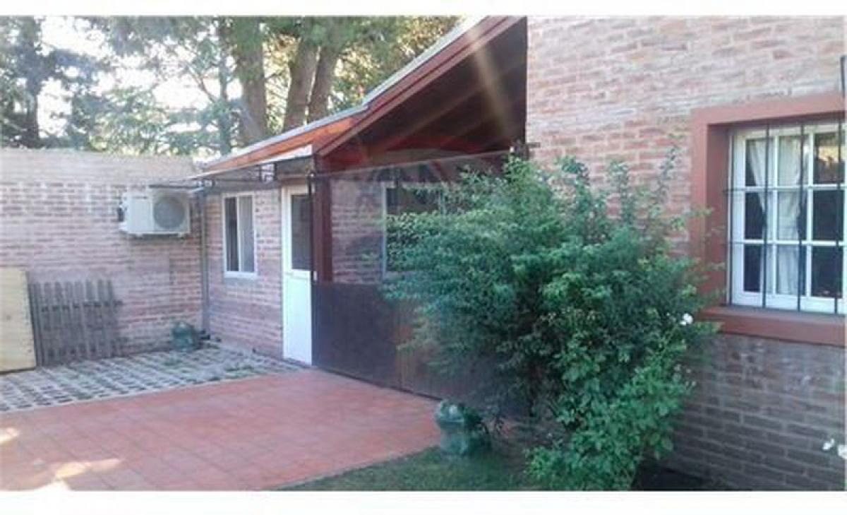 3 bedrooms House in Escobar, Argentina No. 83045