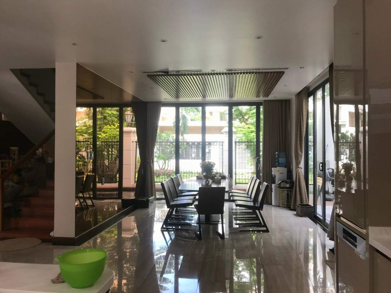 4 bedrooms Villa in District 7, Vietnam No. 10258