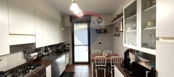 3 bedrooms Apartment in Arese, Italy No. 170012 7
