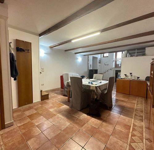 Квартира с 4 спальнями в Кава де Тиррени, Италия № 99544