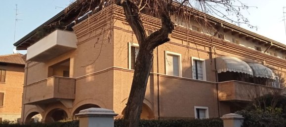Apartamento T9 em Reggio Emilia, Italy N.º 325261 5