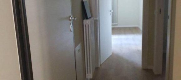 3 rooms Apartment in Sassuolo, Italy No. 15116 2