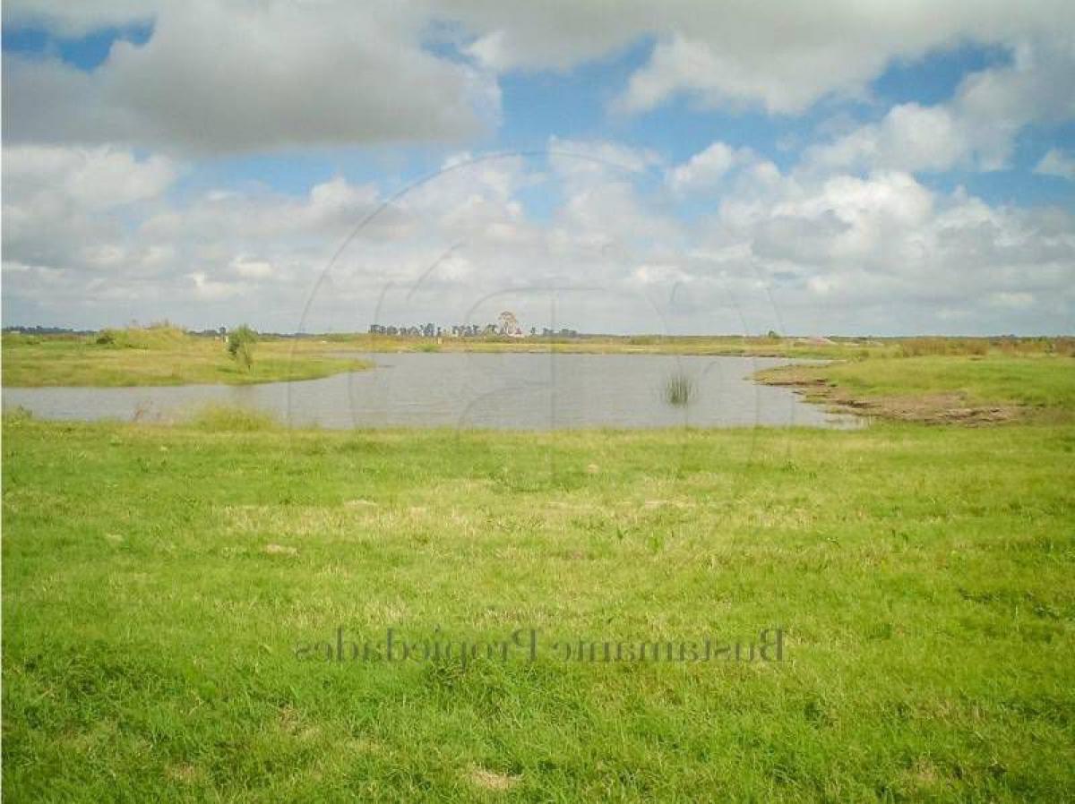  Land in Escobar, Argentina No. 117072