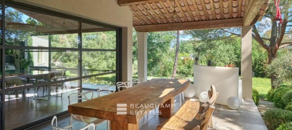 5 bedrooms Villa in Valbonne, France No. 295434 3