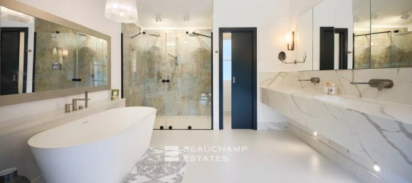 5 bedrooms Villa in Valbonne, France No. 295434 8