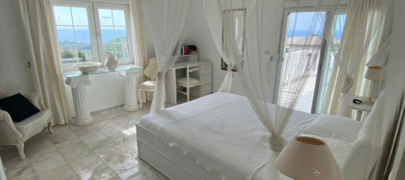 Villa 3+1 in Incekum, Turkey No. 14689 5