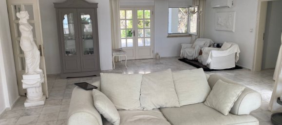 Villa 3+1 in Incekum, Turkey No. 14689 3