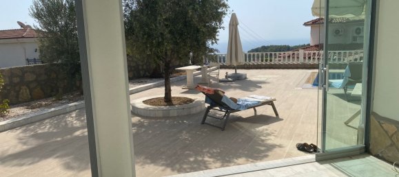 Villa 3+1 in Incekum, Turkey No. 14689 21