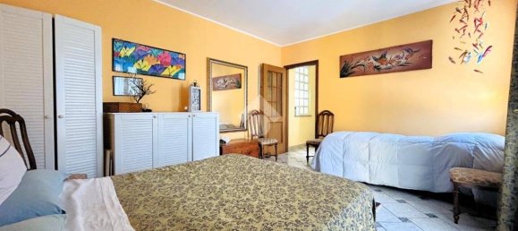 3 bedrooms House in Bressana Bottarone, Italy No. 372652 6