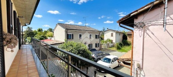 3 bedrooms House in Bressana Bottarone, Italy No. 372652 10