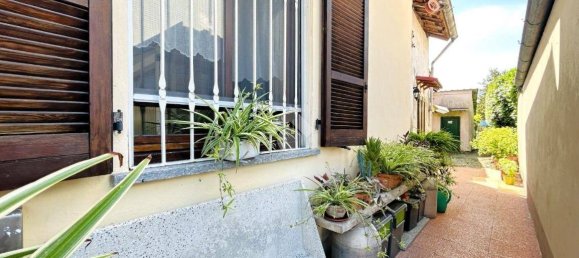 3 bedrooms House in Bressana Bottarone, Italy No. 372652 17