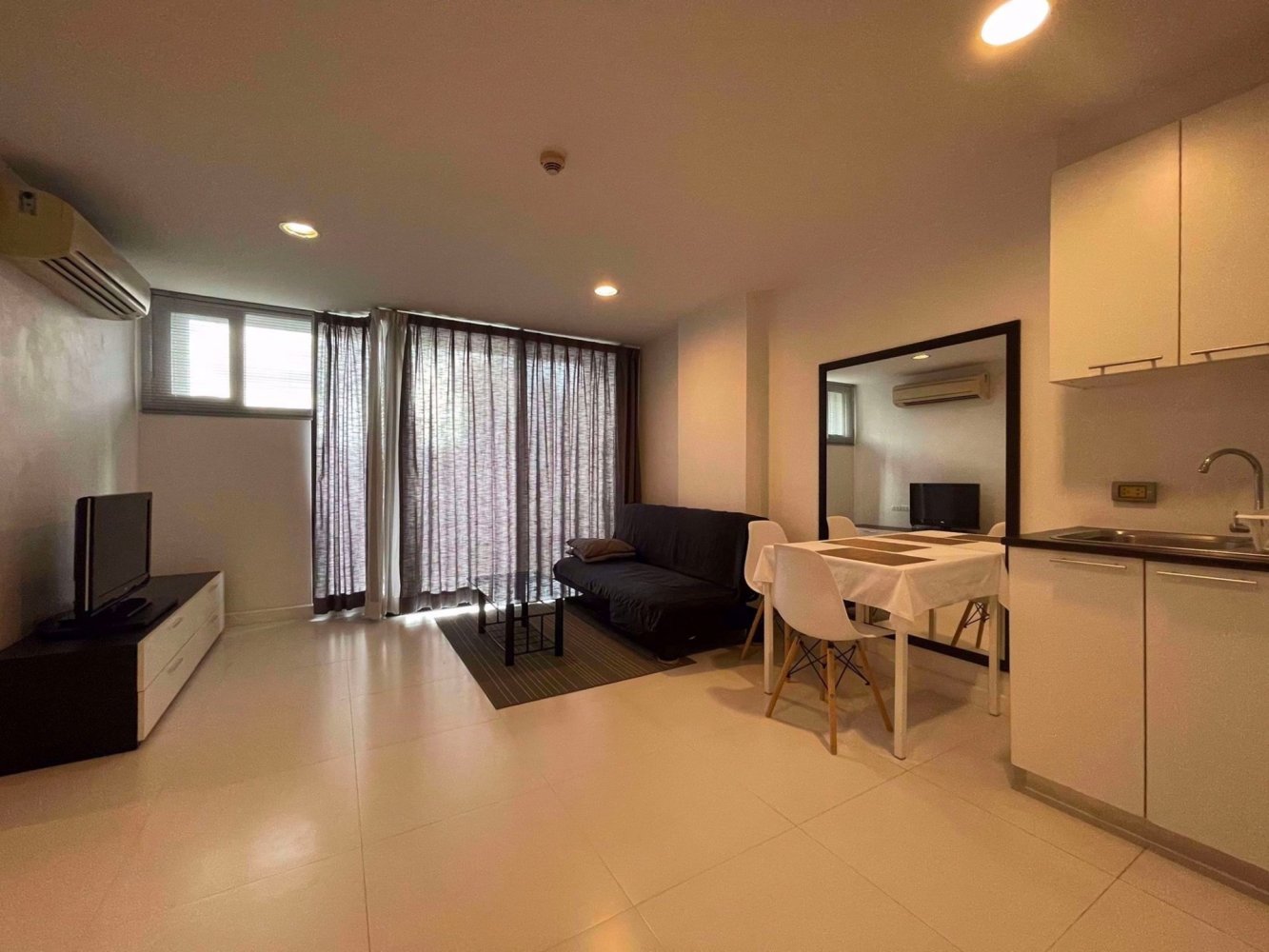 Кондоминиум  с 1 спальней в Ваттхана, Таиланд № 10152