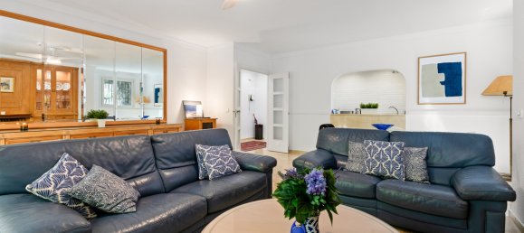 Apartamento de 3 dormitorios en Marbella, Spain No. 270291 16