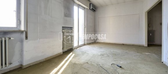2 Schlafzimmer Wohnung in Cremona, Italy, Nr. 219914 3