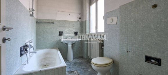 2 Schlafzimmer Wohnung in Cremona, Italy, Nr. 219914 23