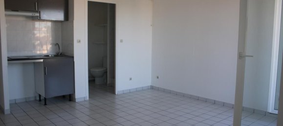 Studio in Pontault-Combault, France No. 168399 5