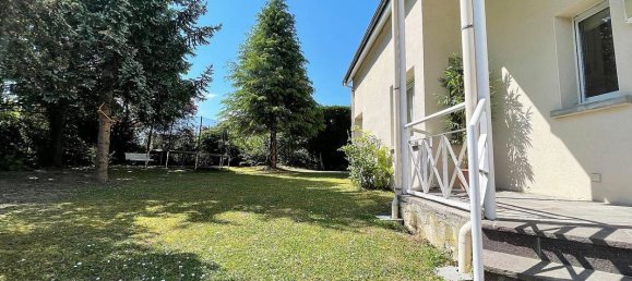 5 bedrooms House in Taissy, France No. 271401 20