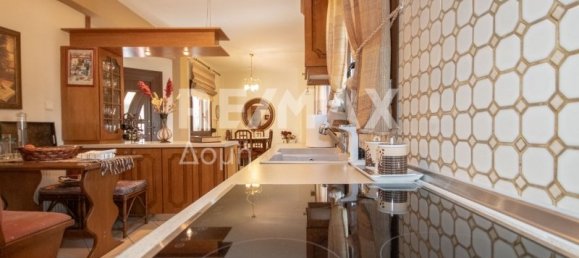 3 Schlafzimmer Property in Nea Ionia, Greece, Nr. 282 8