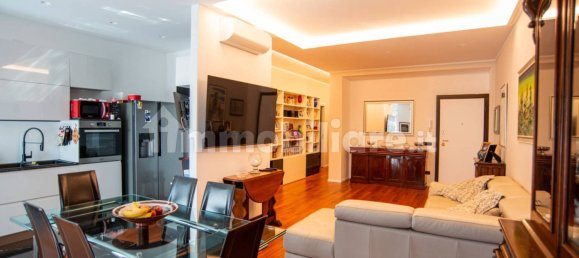 3 chambres Appartement à Rome, Italy No. 375446 4