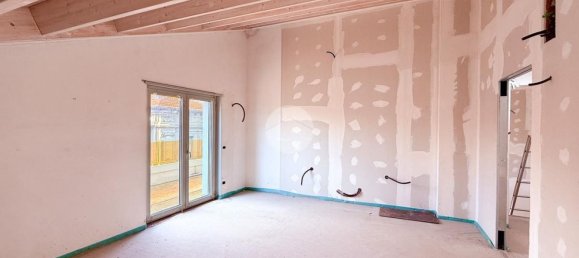 4 chambres Penthouse à Avezzano, Italy No. 331382 10