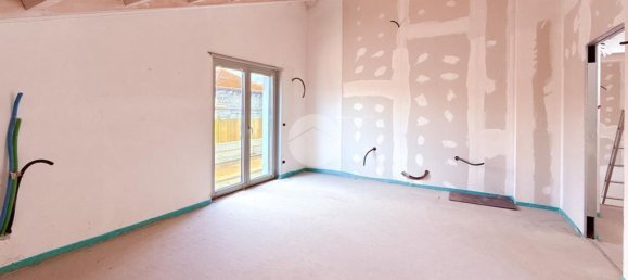 4 chambres Penthouse à Avezzano, Italy No. 331382 12