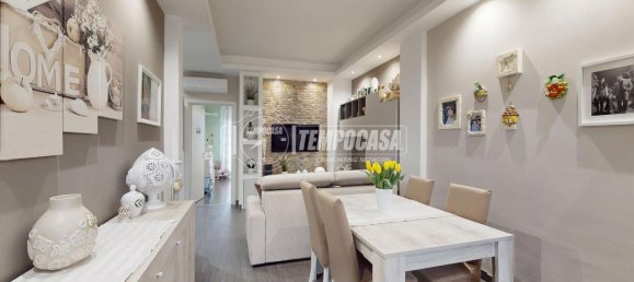 3 rooms Apartment in Turin, Italy No. 11618 10