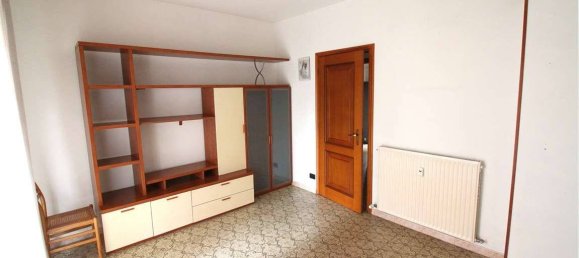 Apartamento de 2 dormitorios en Como, Italy No. 53048 32