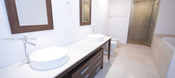 2 dormitorios propiedad comercial en venta en Miami, Miami-Dade, Florida, USA № 614384 9