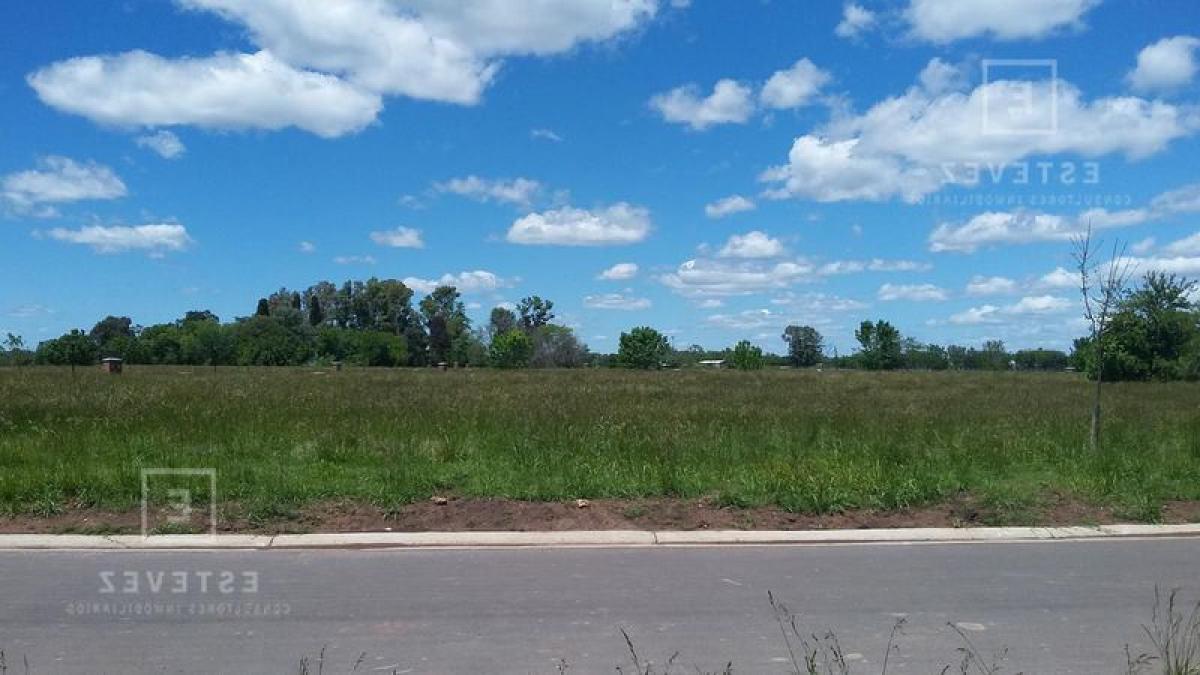  Land in Escobar, Argentina No. 46972