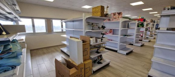 4200m² Warehouse in Marcianise, Italy No. 374891 4