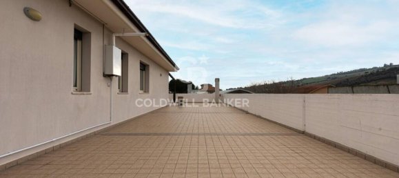 4 bedrooms House in Mosciano Sant'Angelo, Italy No. 218052 15