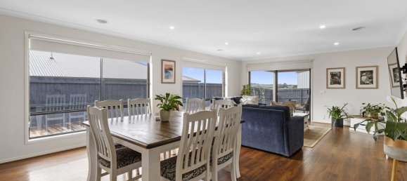 4 bedrooms House in Leongatha, Australia No. 114 3