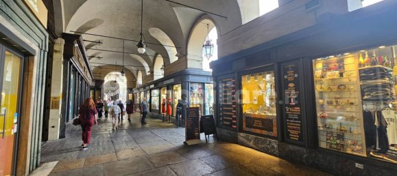 2غرفة عقار تجاري في Turin, Italy رقم 330770 3