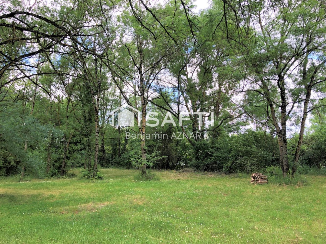 2385m² Land in Haute-Garonne, France No. 82630