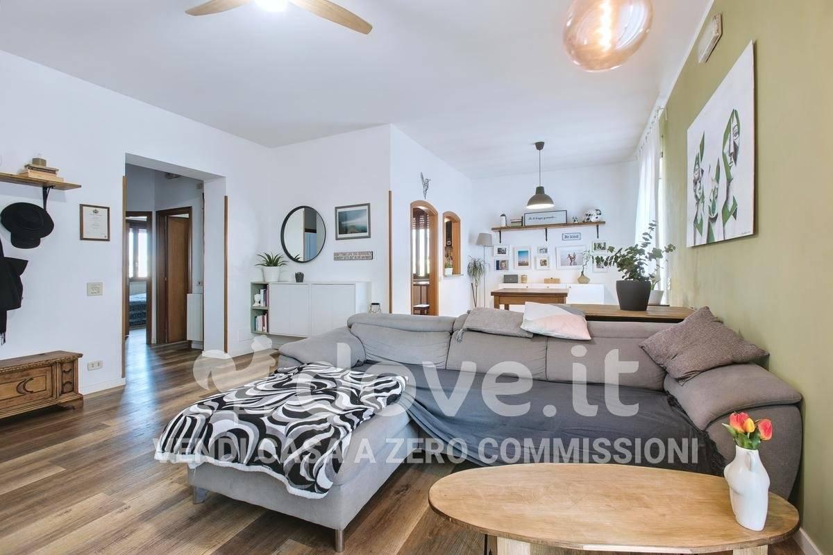 3 rooms Apartment in Tivoli, Italy No. 36079