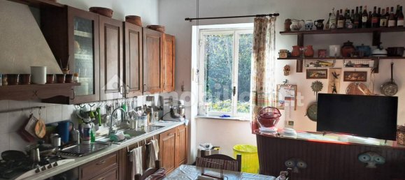 5 bedrooms Apartment in Naples, Italy No. 129084 11