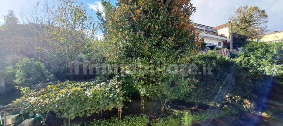 5 bedrooms Apartment in Naples, Italy No. 129084 4