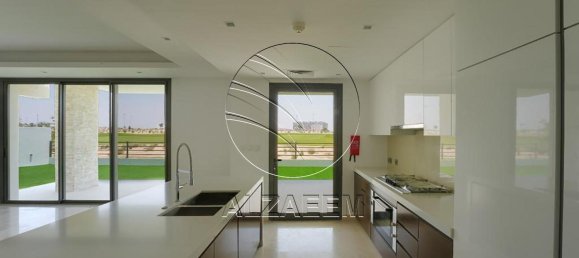 4 bedrooms Villa in Yas Island, UAE No. 29835 7