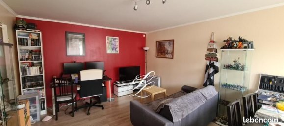 Apartamento de 1 dormitorio en Le Rheu, France No. 280534 2
