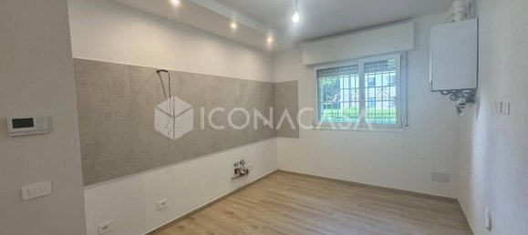 4 rooms Apartment in Sassuolo, Italy No. 379118 5