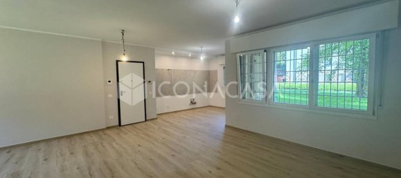 4 rooms Apartment in Sassuolo, Italy No. 379118 4