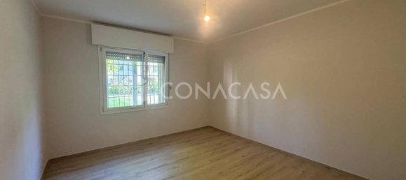 4 rooms Apartment in Sassuolo, Italy No. 379118 11