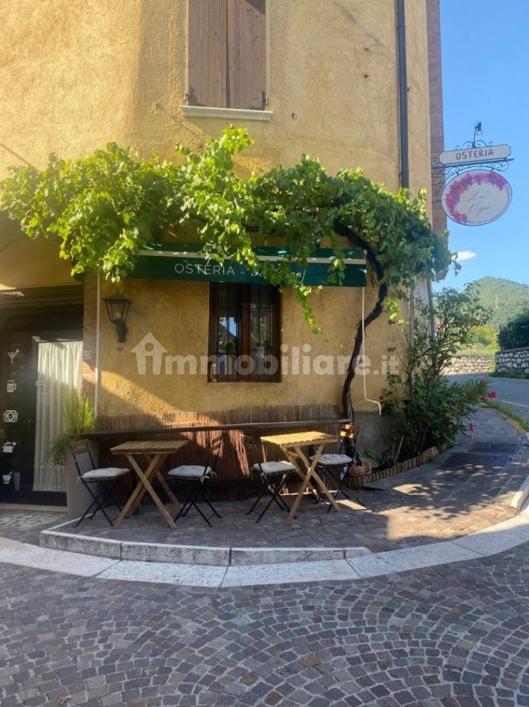 3-Zimmer Gewerbliche Immobilie in Roè Volciano, Italy, Nr. 273267