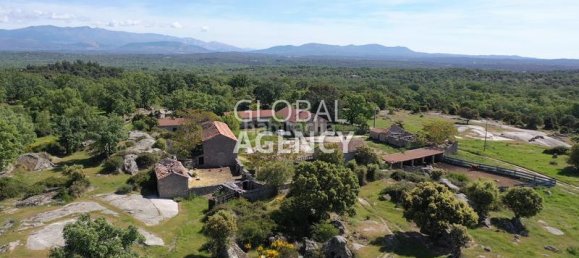 Terreno en El Escorial, Spain 1360000 m² No. 190423 28