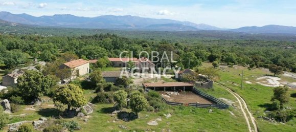 Terreno en El Escorial, Spain 1360000 m² No. 190423 10