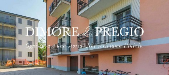 5 rooms Building in San Giuliano Milanese, Italy No. 295745 7