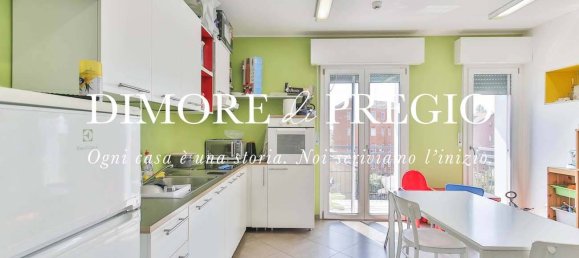 5 rooms Building in San Giuliano Milanese, Italy No. 295745 34